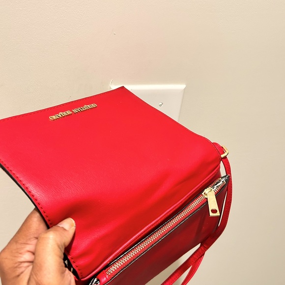 Christian Siriano Red Ladies Handbag With Double Straps - Picture 7 of 9